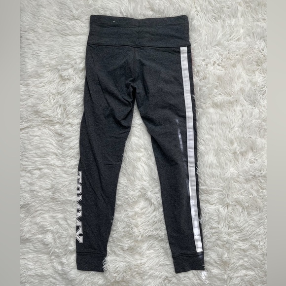 Size XS Athletic Leggings Bundle (Forever 21, PINK & Tommy Hilfiger) - Picture 6 of 13